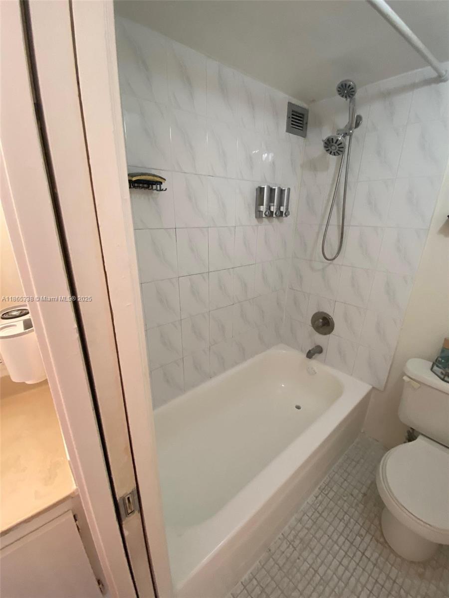 Photo of 16909 Bay Rd #415, Sunny Isles Beach, Florida, 33160 -