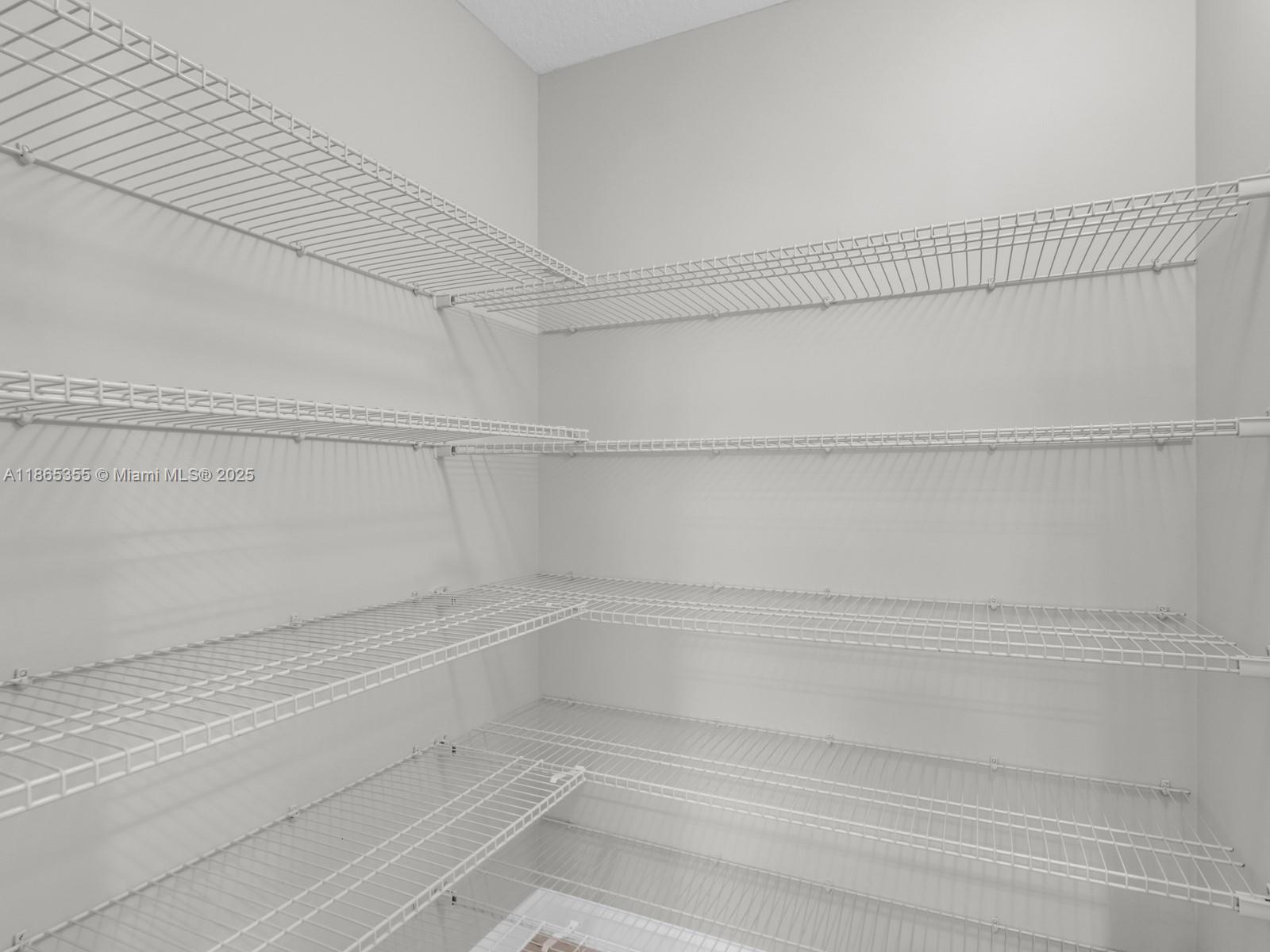 4924 3 / 3 2187 sq. ft. $ 2025-08-25 0 Photo