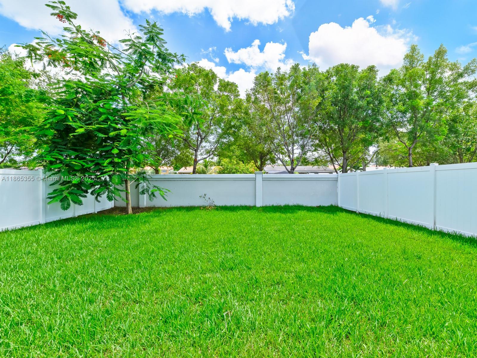 4924 3 / 3 2187 sq. ft. $ 2025-08-25 0 Photo