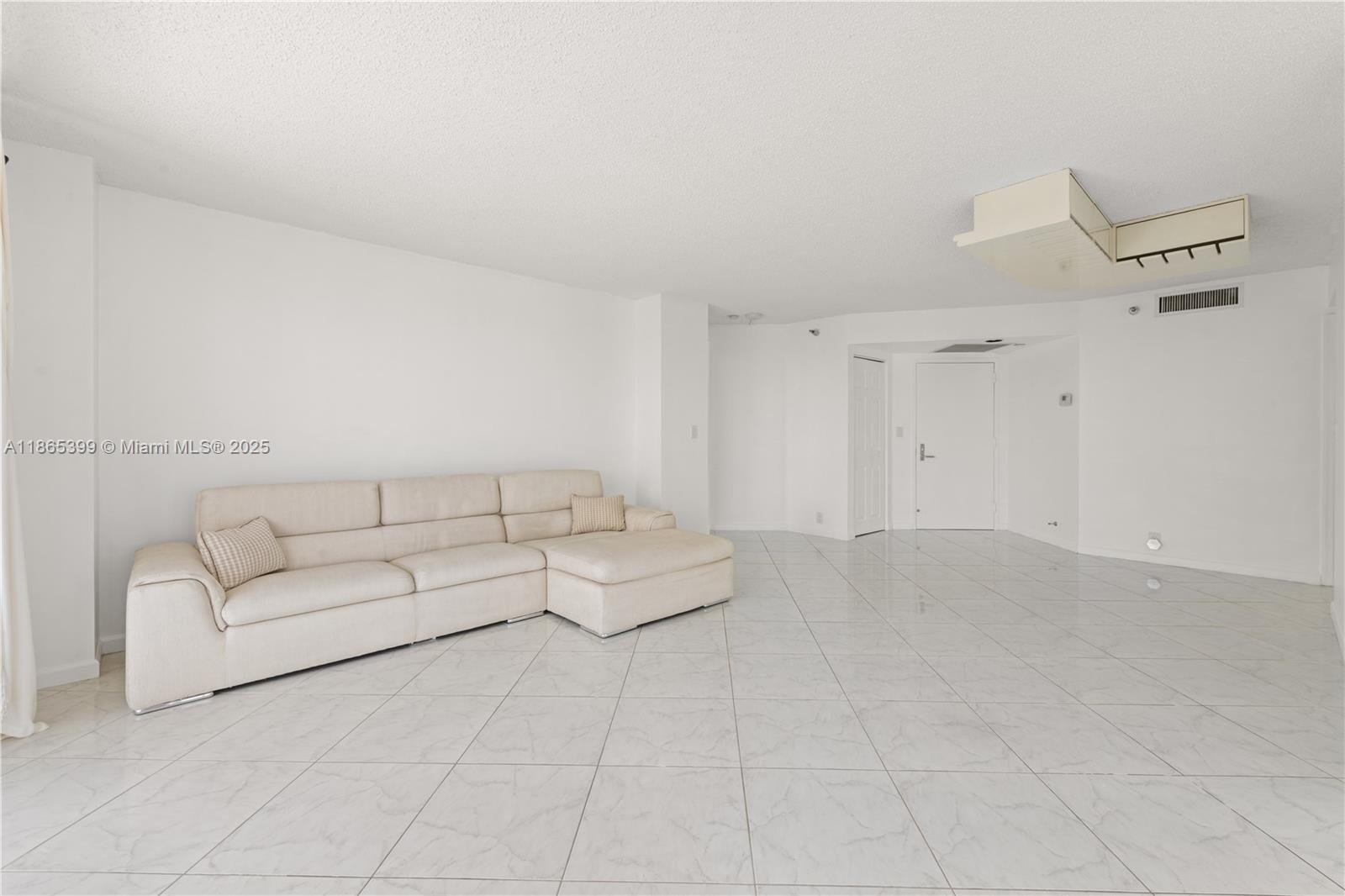 Photo of 3530 Mystic Pointe Dr #3206, Aventura, Florida, 33180 -
