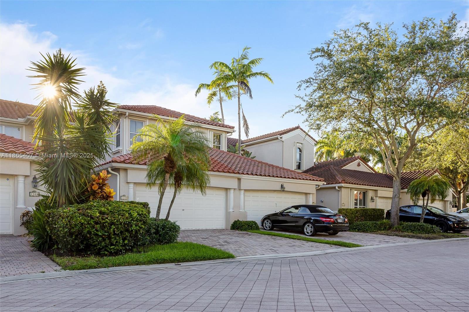 Photo of 1384 Harbor View W  (1384), Hollywood, Florida, 33019 - 