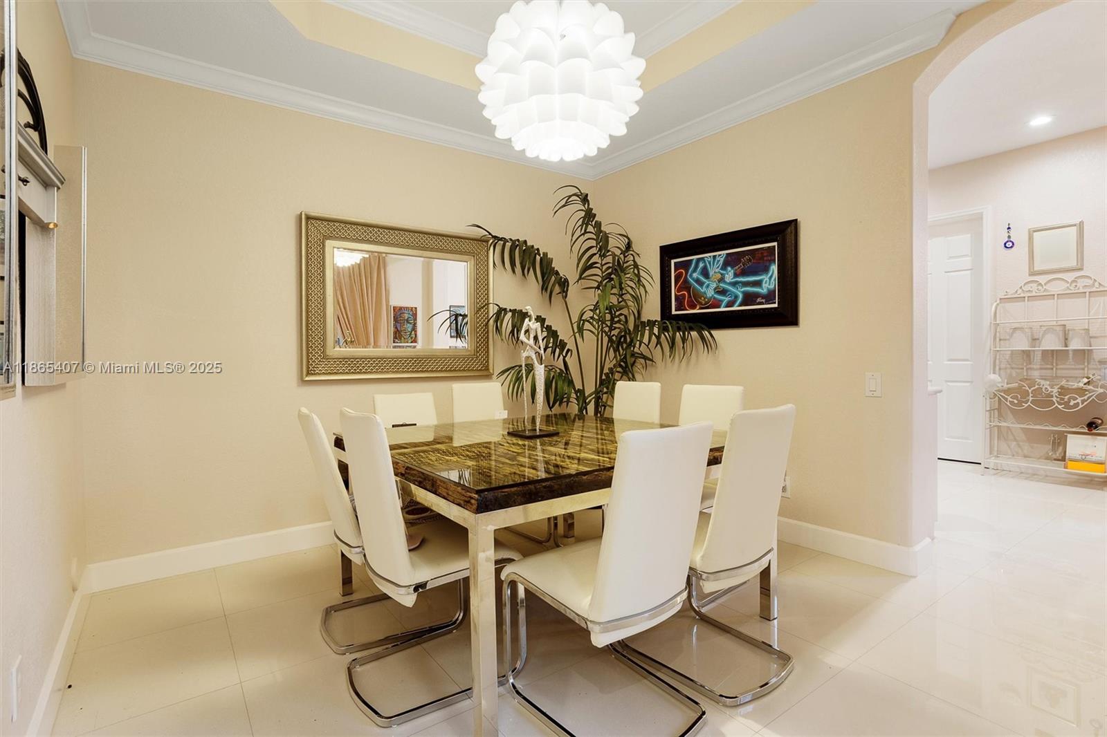 Photo of 1384 Harbor View W  (1384), Hollywood, Florida, 33019 - 