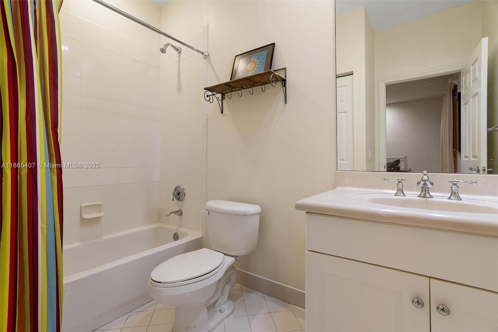 Photo of 1384 Harbor View W  (1384), Hollywood, Florida, 33019 - 