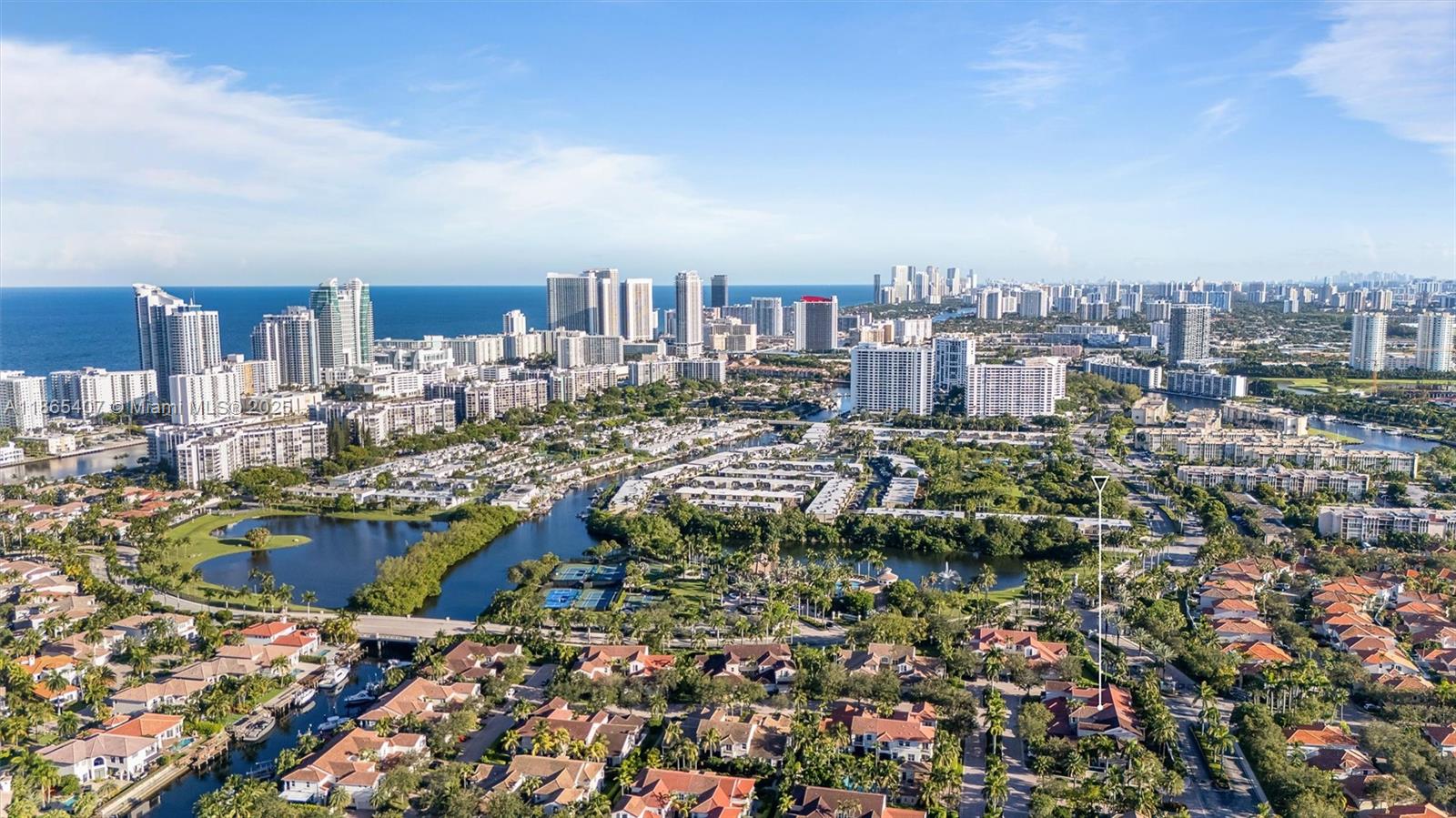 Photo of 1384 Harbor View W  (1384), Hollywood, Florida, 33019 - 