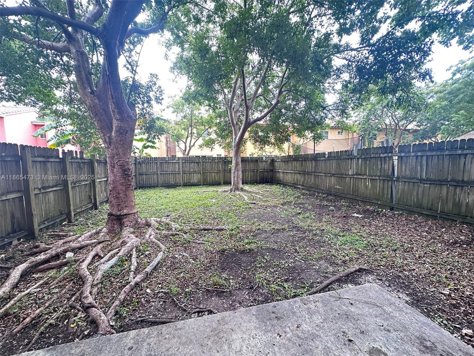 See details 941 3 / 3 1527 sq. ft. $ 2025-08-26 0 Photo
