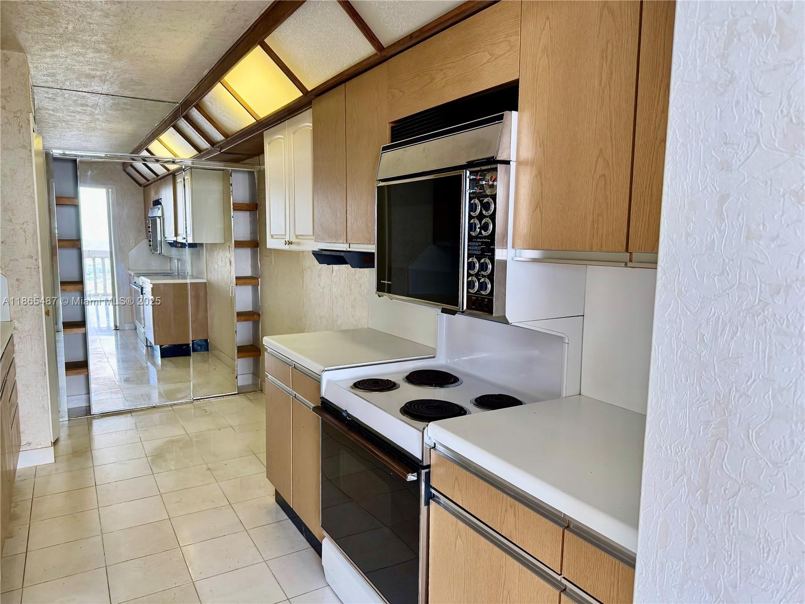 Photo of 19355 Turnberry Way #26C, Aventura, Florida, 33180 -