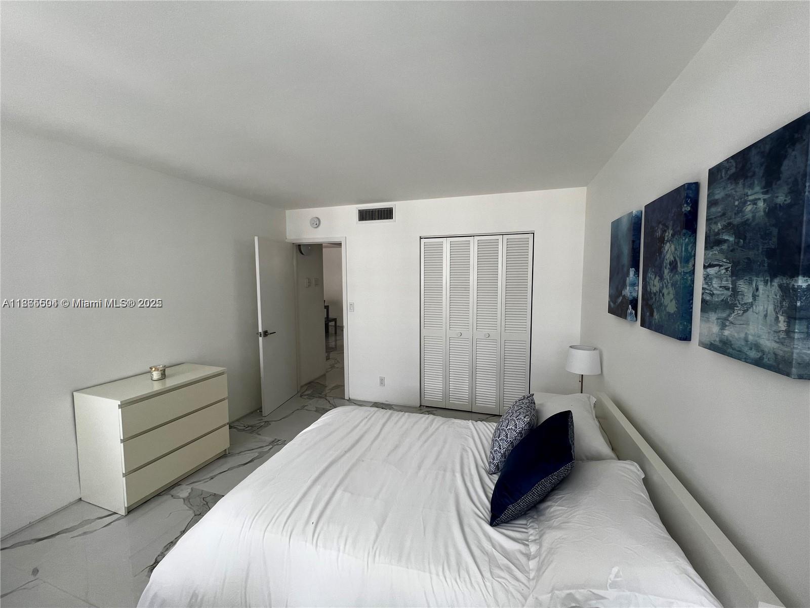 Photo of 2030 Ocean Dr  #1022, Hallandale Beach, Florida, 33009 - 