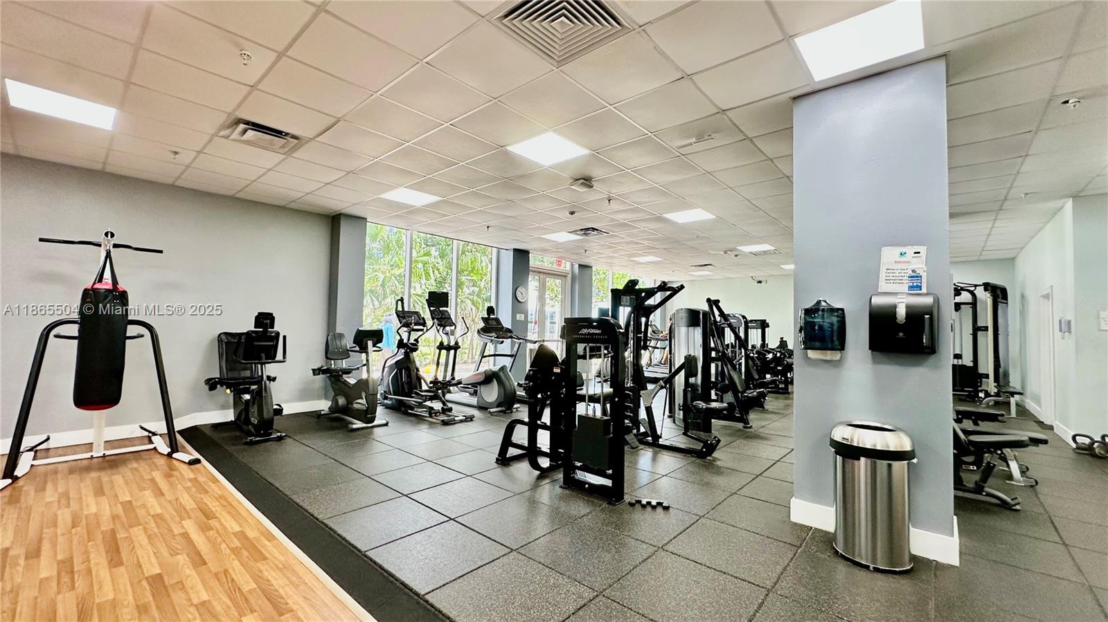 Photo of 2030 Ocean Dr  #1022, Hallandale Beach, Florida, 33009 - 