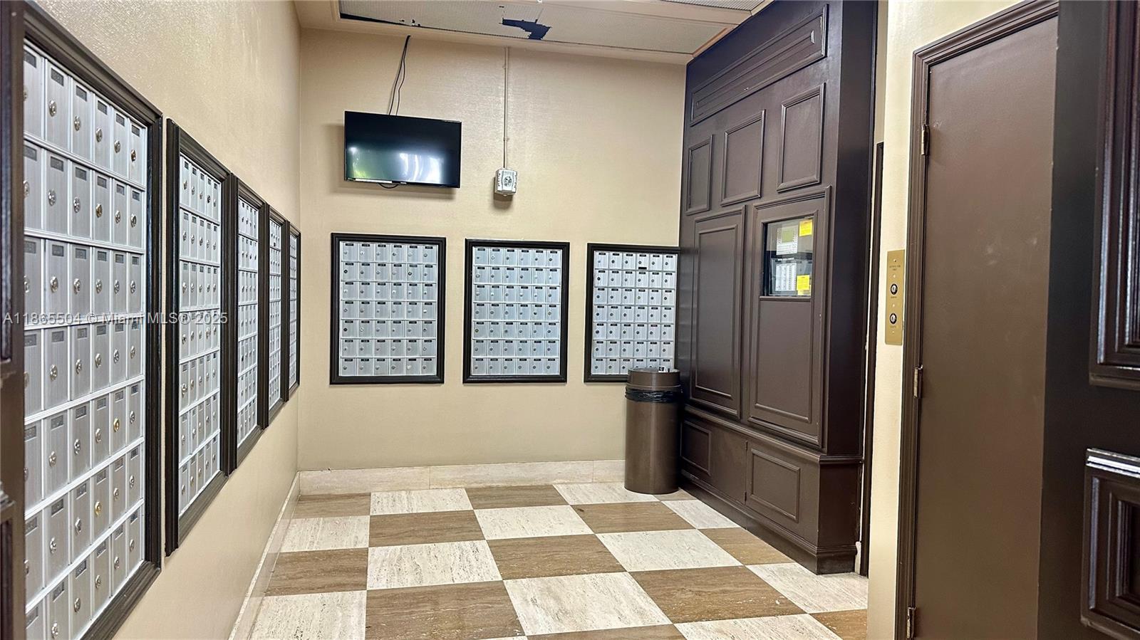 Photo of 2030 Ocean Dr  #1022, Hallandale Beach, Florida, 33009 - 