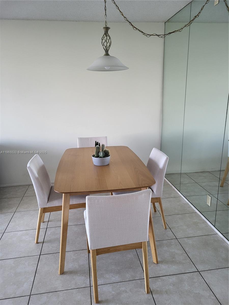 Photo of 3475 Country Club Dr  #817, Aventura, Florida, 33180 - 