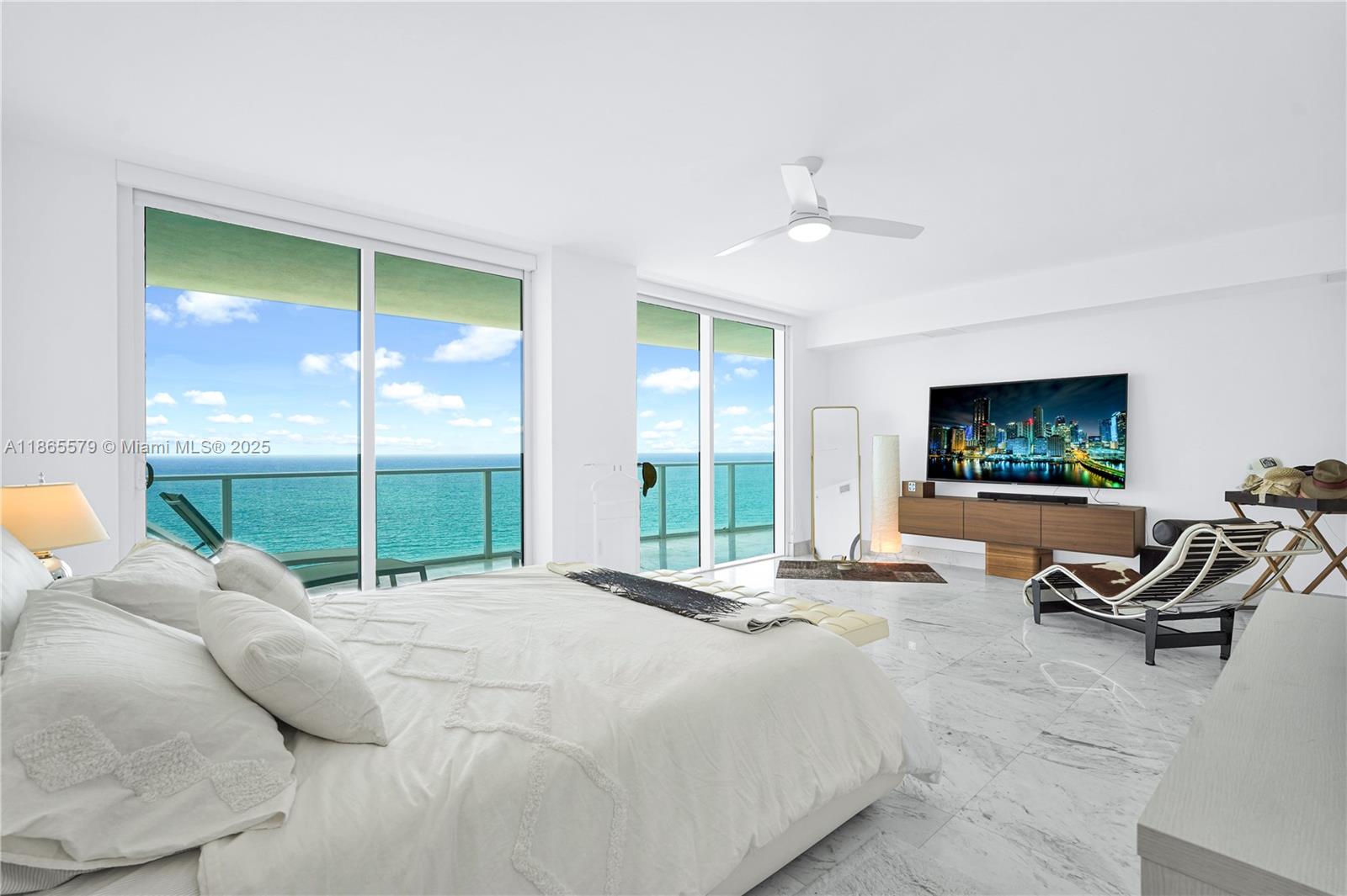 Photo of 3951 Ocean Dr  #1901, Hollywood, Florida, 33019 - 