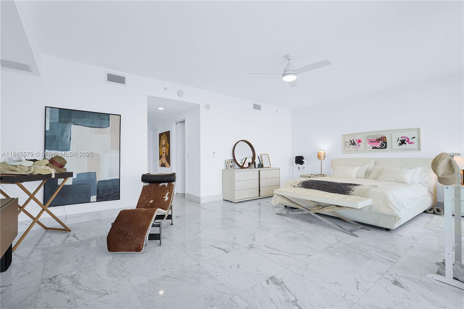 Photo of 3951 Ocean Dr  #1901, Hollywood, Florida, 33019 - 