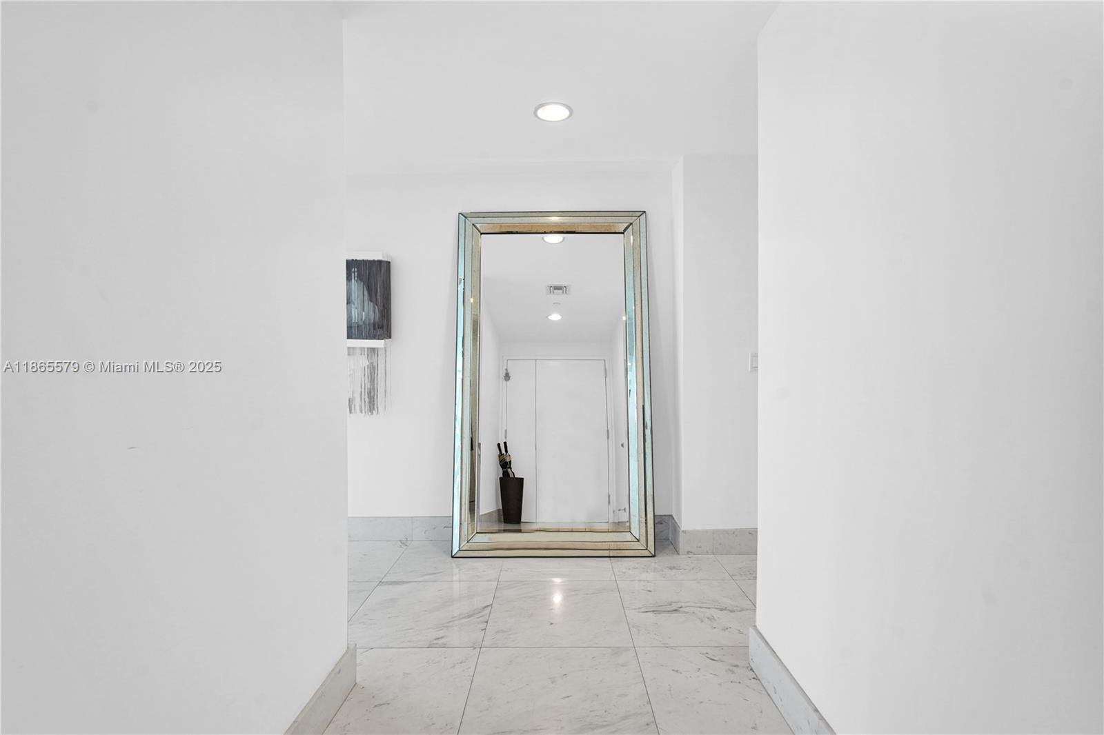 Photo of 3951 Ocean Dr  #1901, Hollywood, Florida, 33019 - 