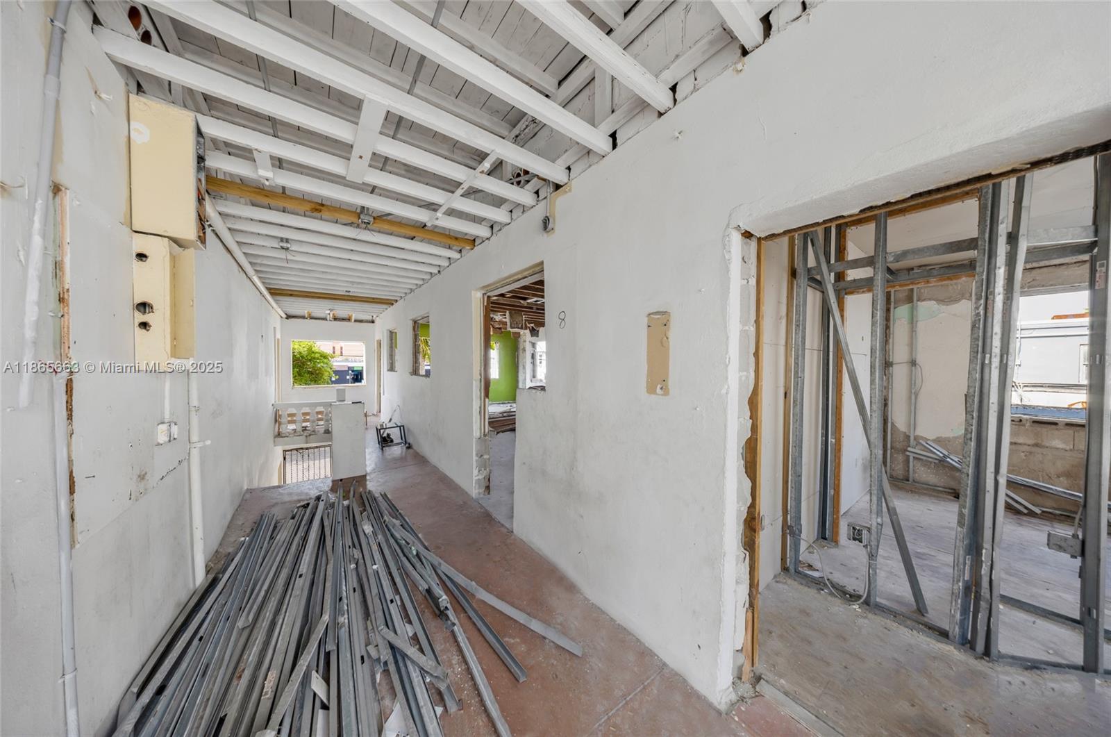 See details / sq. ft. $ 2025-08-26 0 Photo