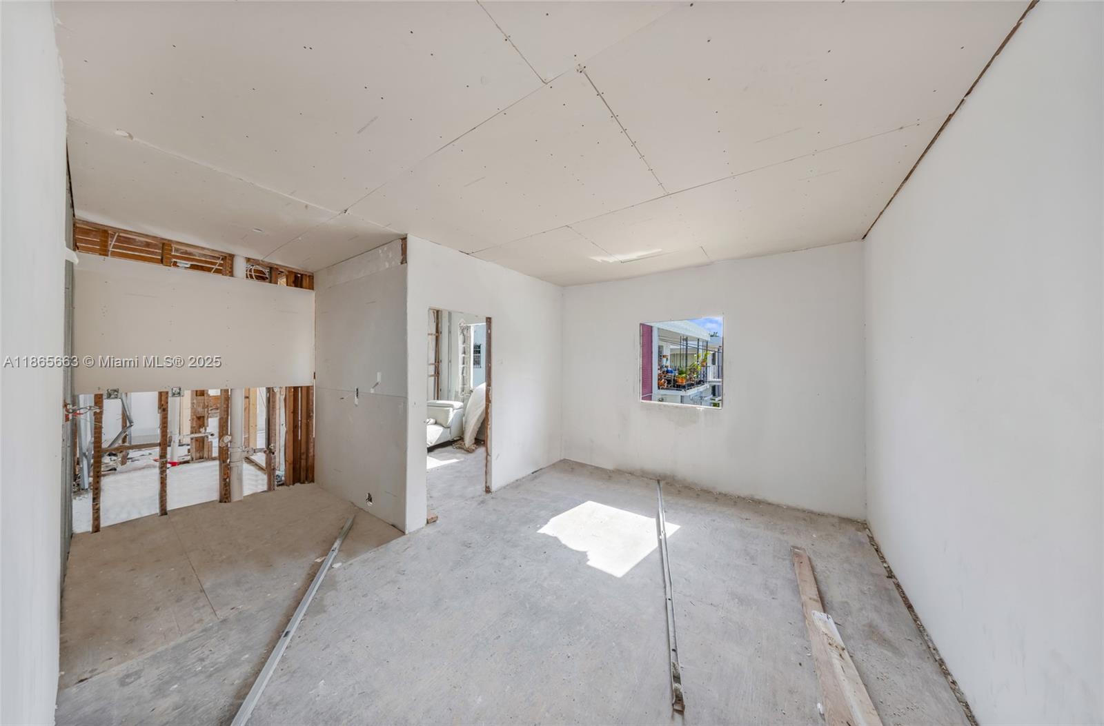 See details / sq. ft. $ 2025-08-26 0 Photo