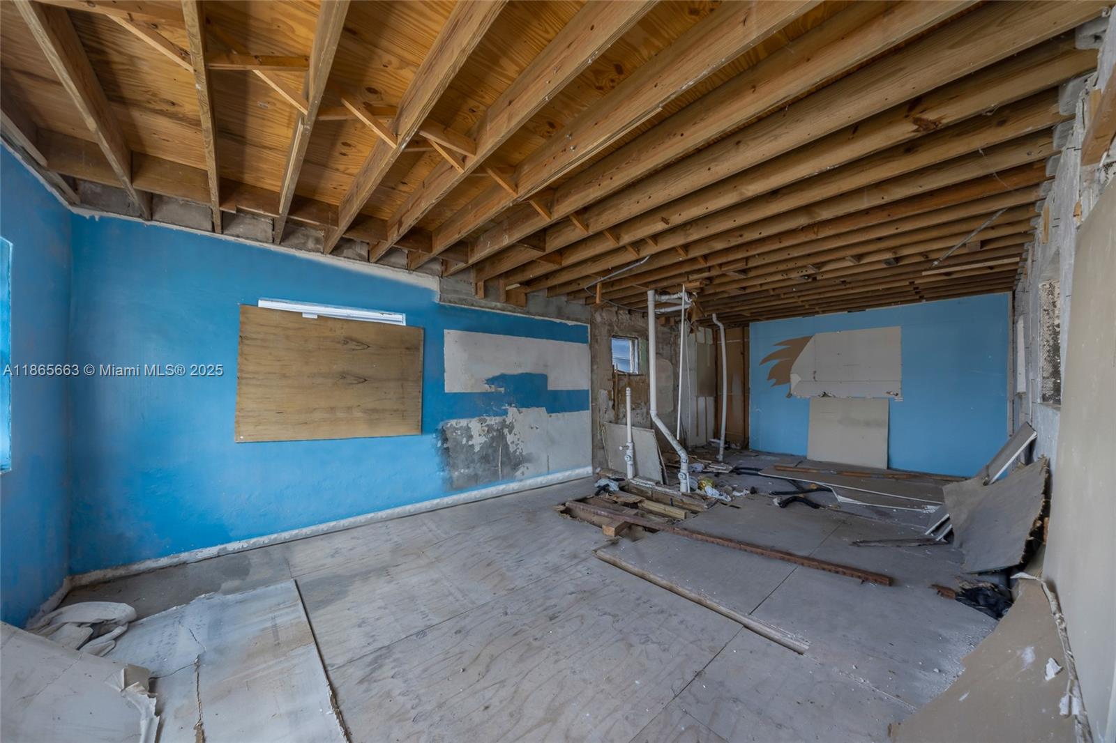 See details / sq. ft. $ 2025-08-26 0 Photo