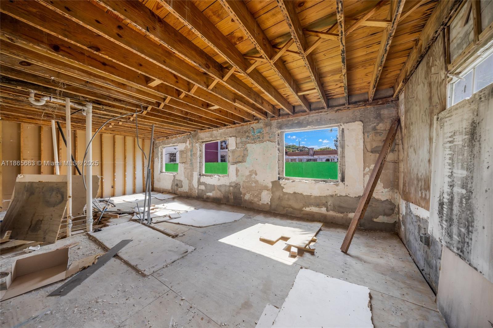 See details / sq. ft. $ 2025-08-26 0 Photo