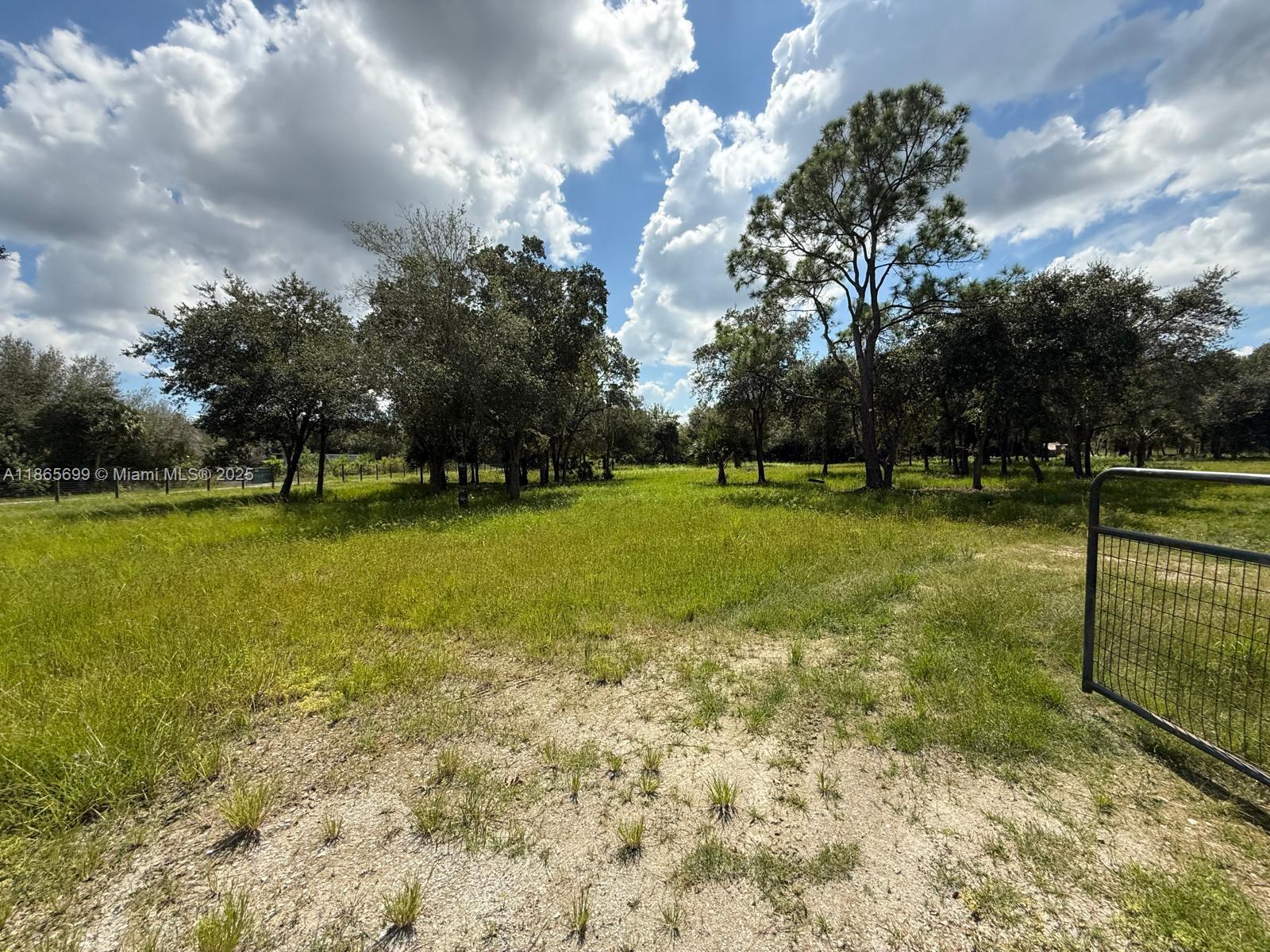See details / sq. ft. $ 2025-08-26 0 Photo