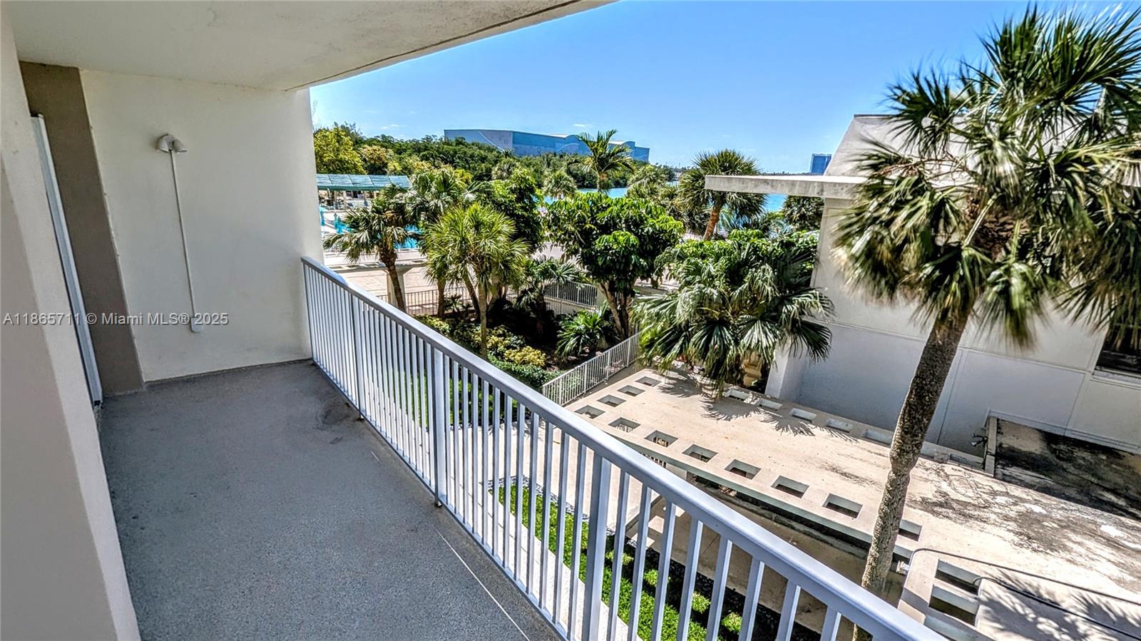 See details 206 3 / 3 1570 sq. ft. $ 2025-08-26 0 Photo