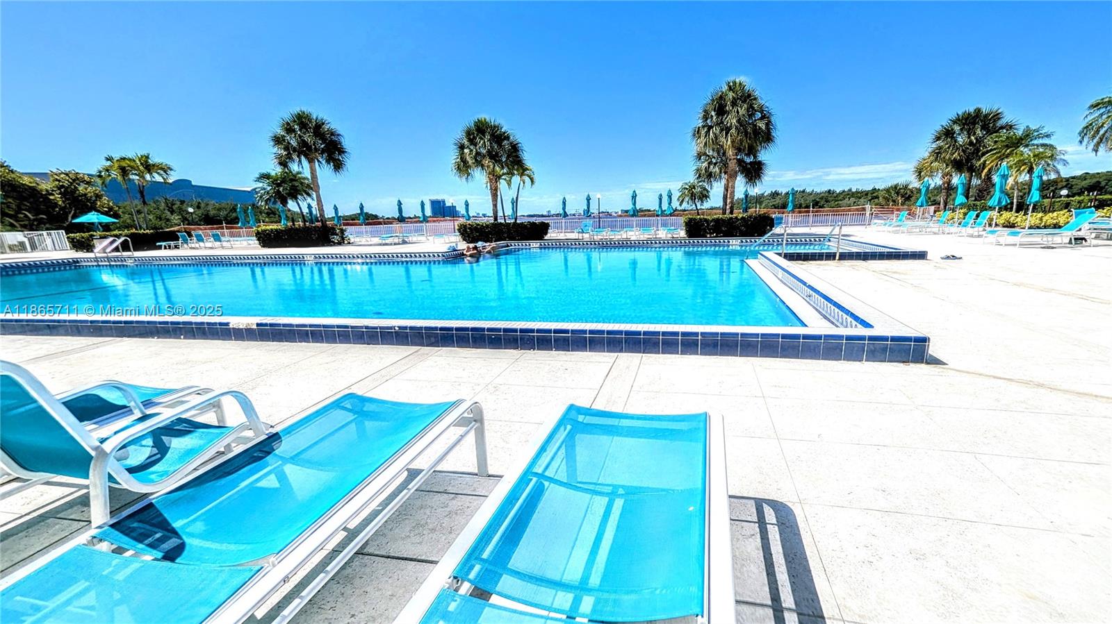 See details 206 3 / 3 1570 sq. ft. $ 2025-08-26 0 Photo