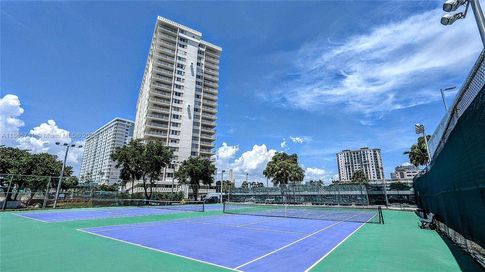See details 206 3 / 3 1570 sq. ft. $ 2025-08-26 0 Photo