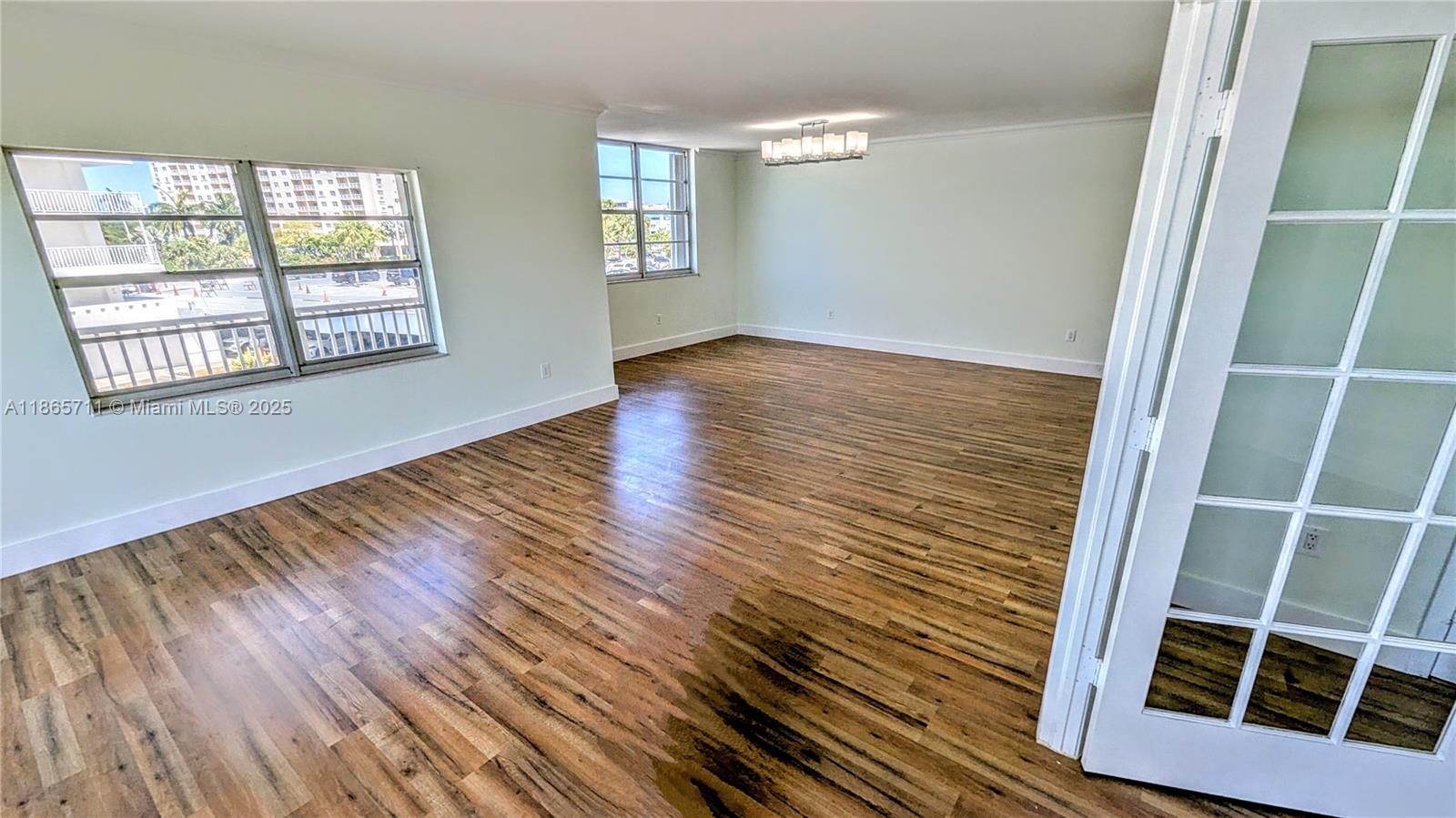 See details 206 3 / 3 1570 sq. ft. $ 2025-08-26 0 Photo