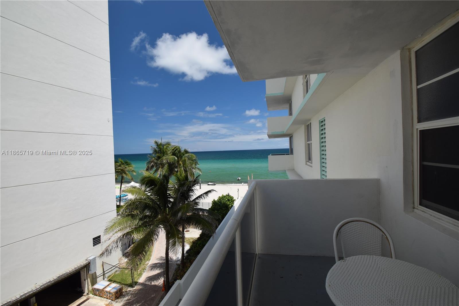 Photo of 3725 Ocean Dr  #403, Hollywood, Florida, 33019 - 