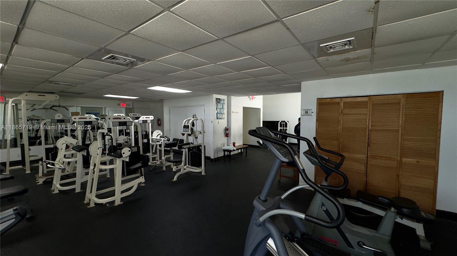 Photo of 3725 Ocean Dr  #403, Hollywood, Florida, 33019 - 