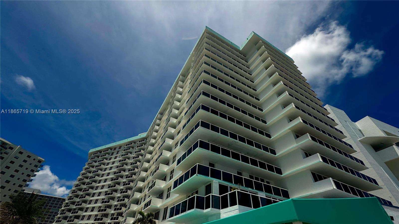 Photo of 3725 Ocean Dr  #403, Hollywood, Florida, 33019 - 
