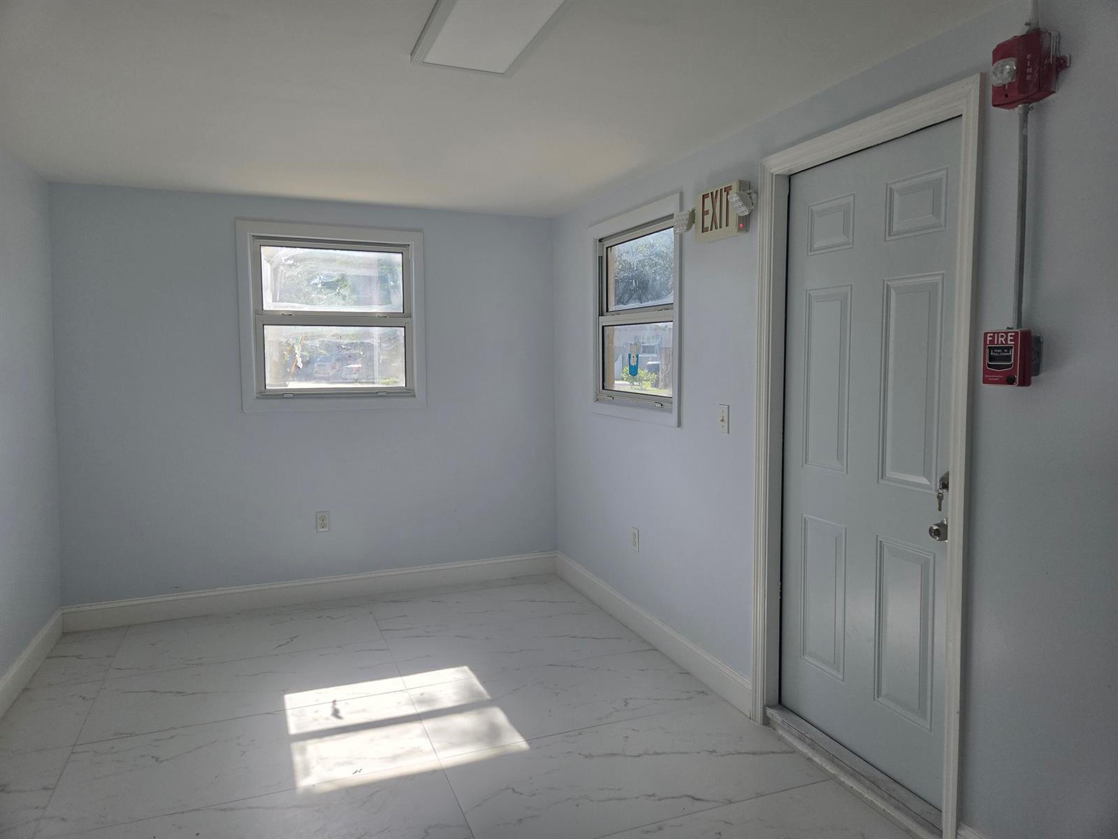   / 0  sq. ft. $ 2025-10-07 0 Photo