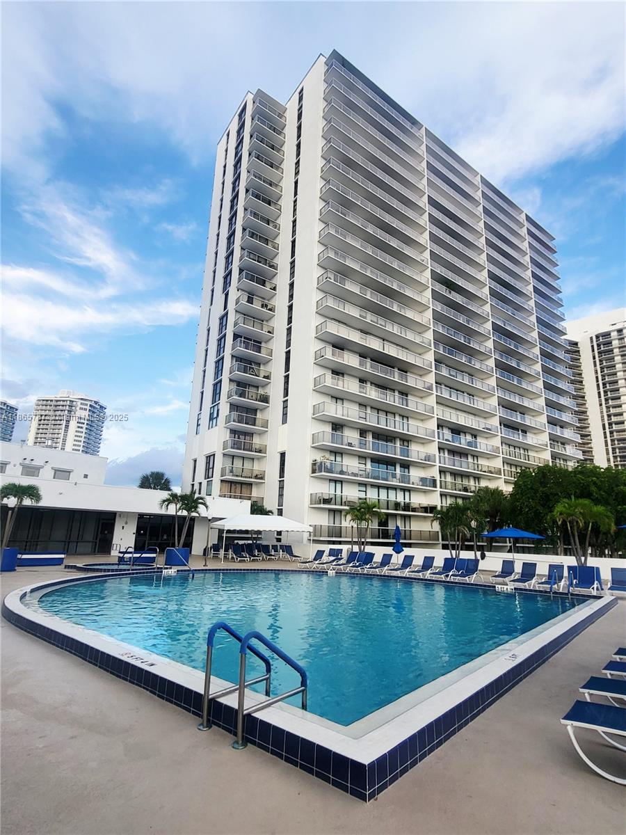Photo of 3701 Country Club Dr  #2203, Aventura, Florida, 33180 - 