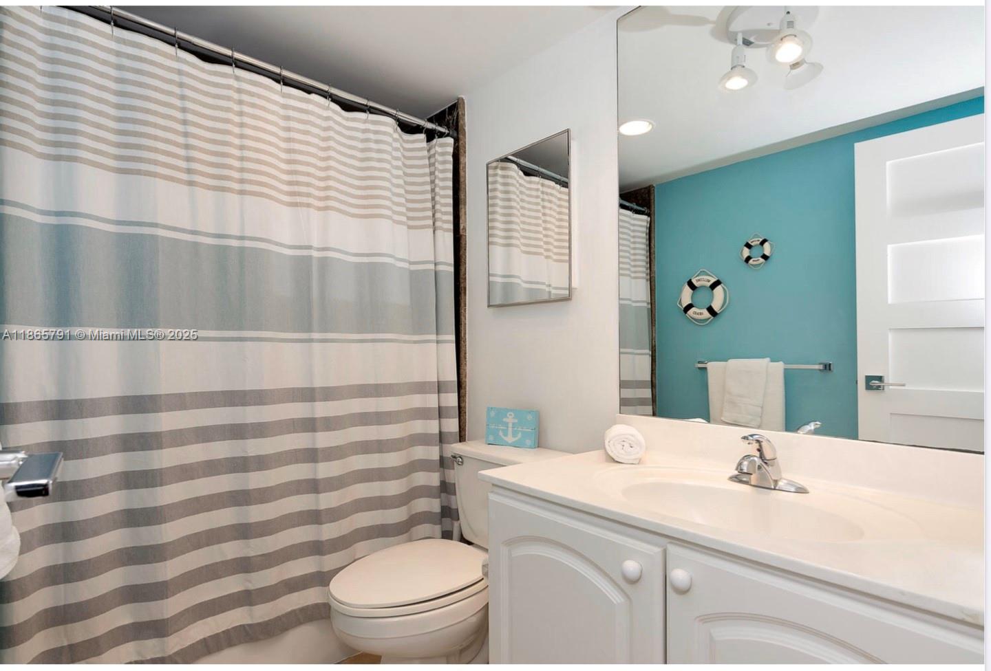 Photo of 3901 Ocean Dr  #4U, Hollywood, Florida, 33019 - 