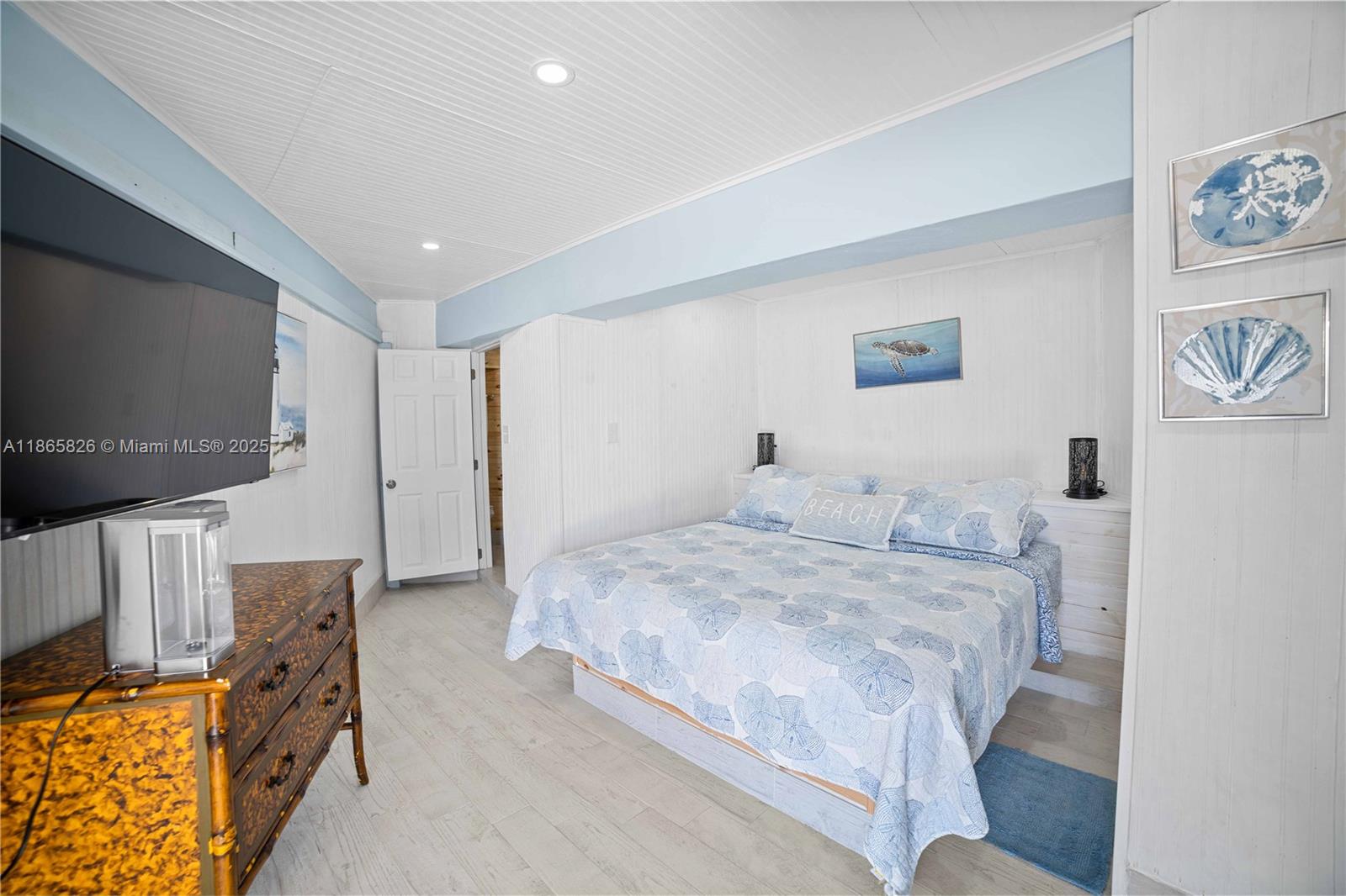 Ver detalles / sq. ft. $ 2025-08-26 0 foto