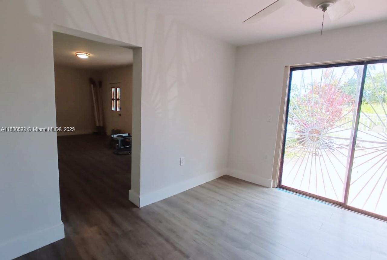 15061 3 / 2  кв.футов $ 2026-03-23 0 Фото