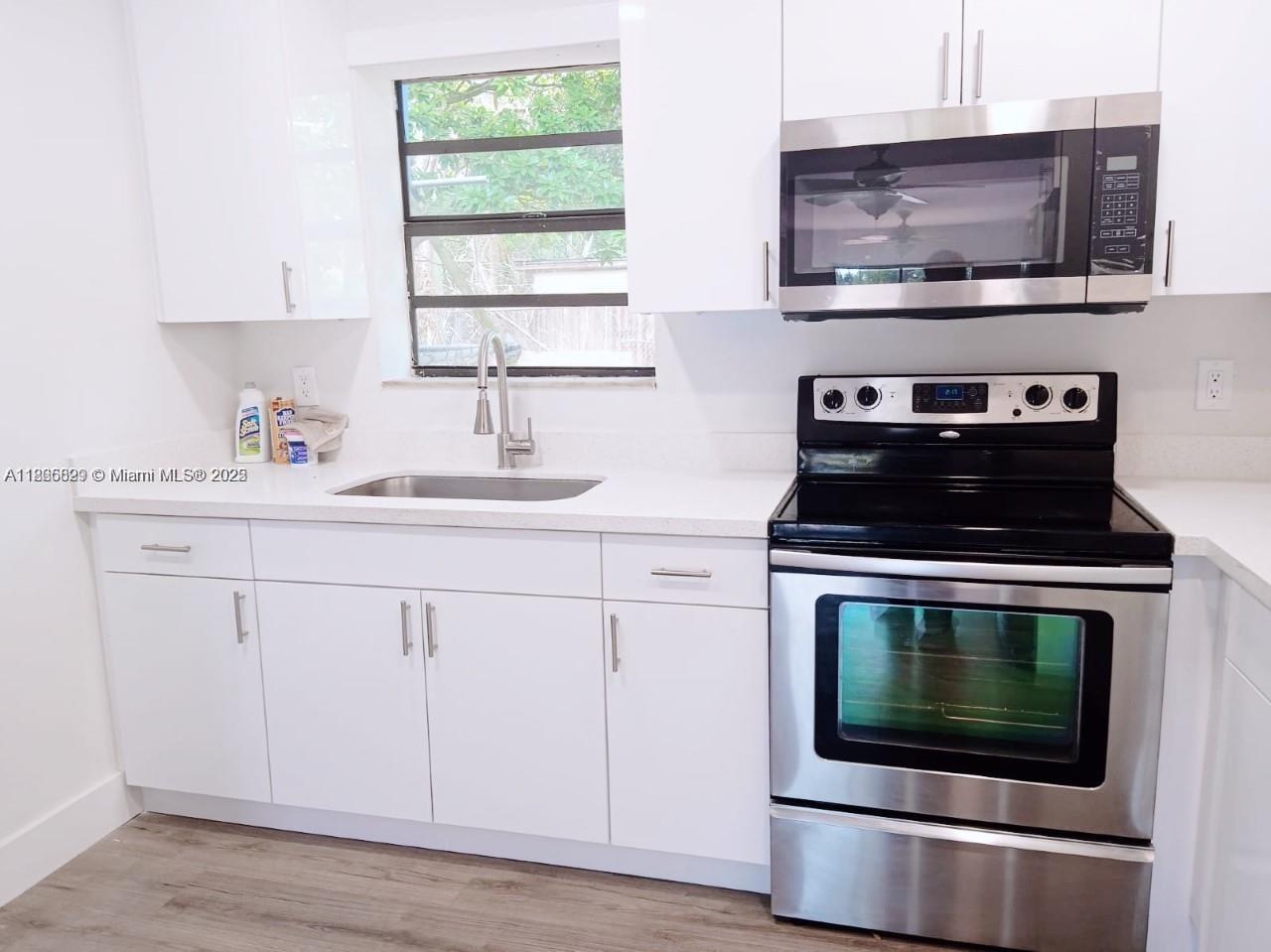 15061 3 / 2  кв.футов $ 2026-03-23 0 Фото