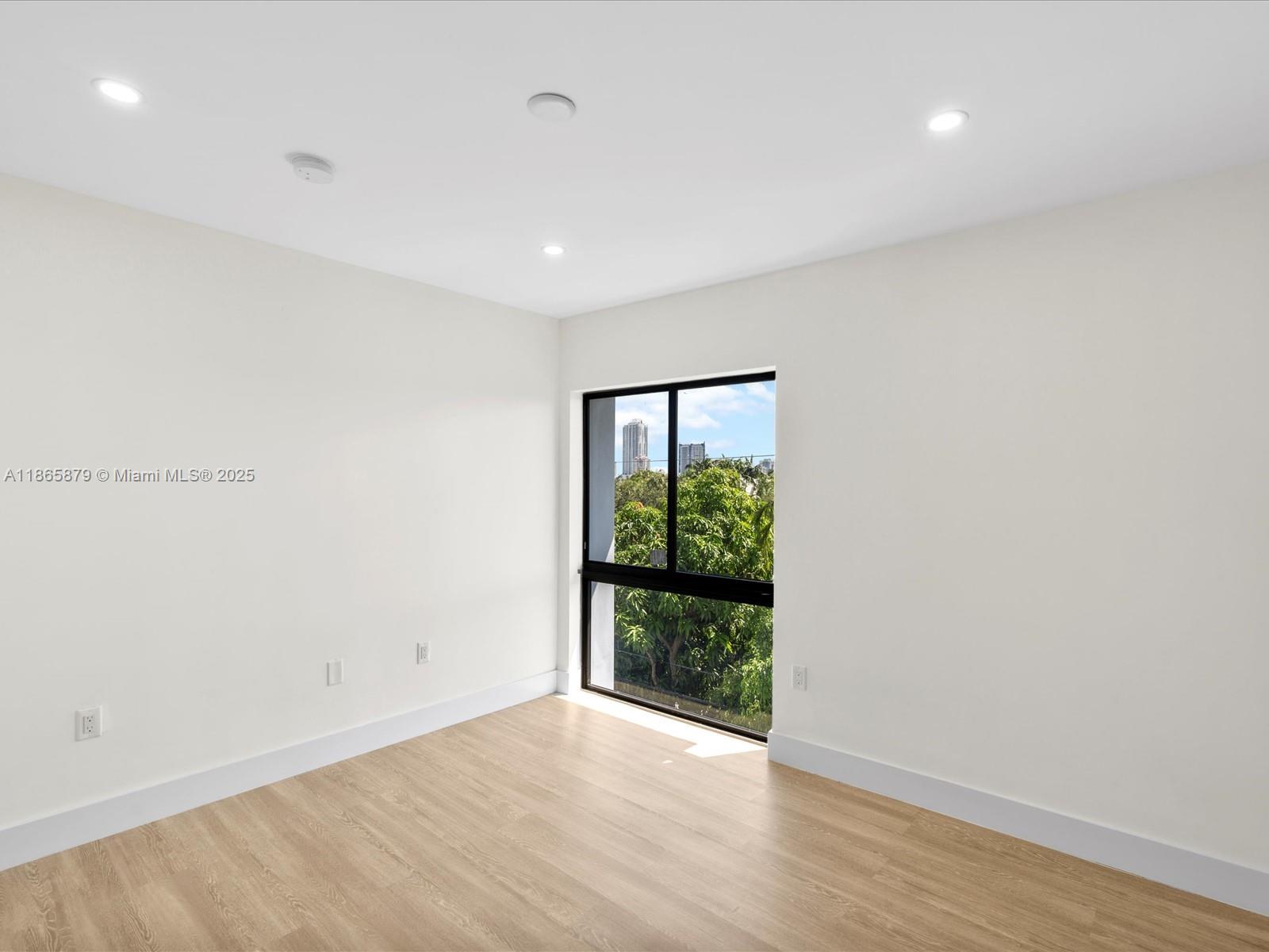 See details / 0 sq. ft. $ 2025-08-26 0 Photo