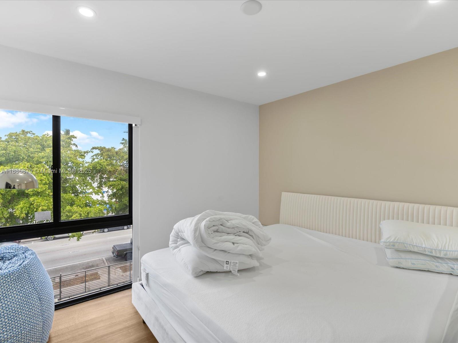 See details / 0 sq. ft. $ 2025-08-26 0 Photo