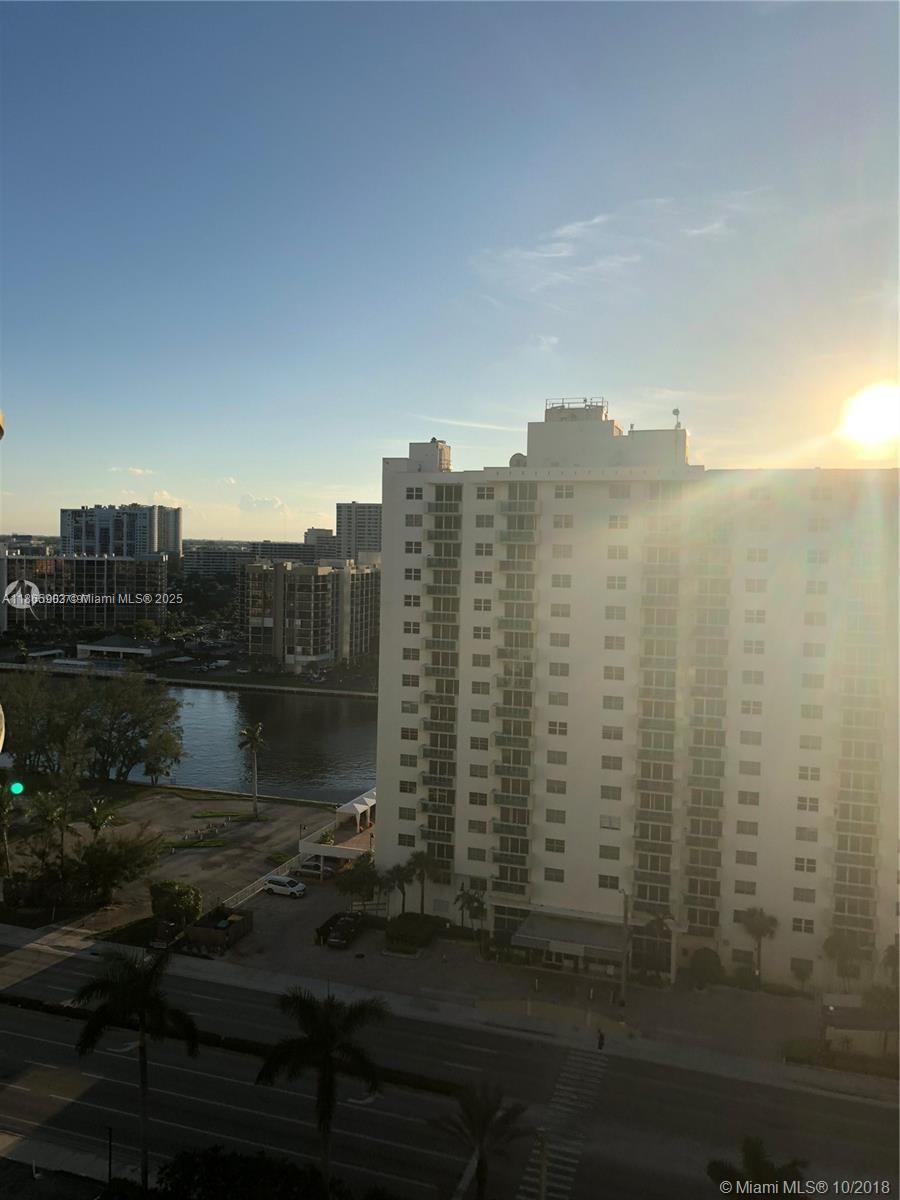 Photo of 3001 Ocean Dr  #1535, Hollywood, Florida, 33019 - 