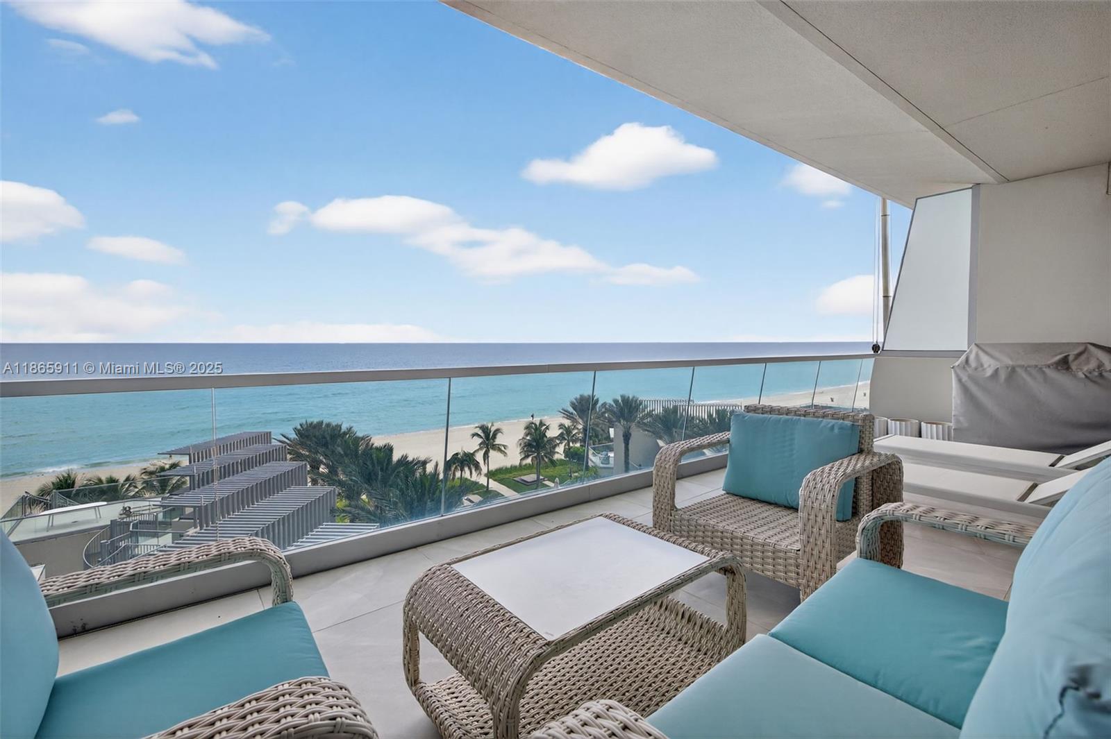 Ver detalles 501 4 / 6 3252 sq. ft. $ 2025-08-26 0 foto