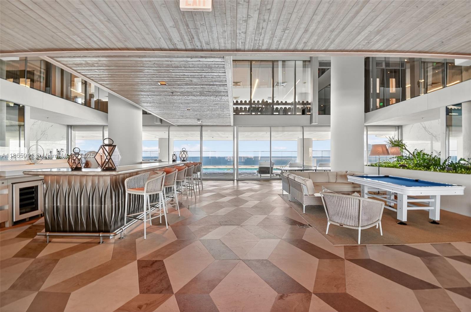 501 4 / 6 3252 sq. ft. $ 2025-08-26 0 Photo