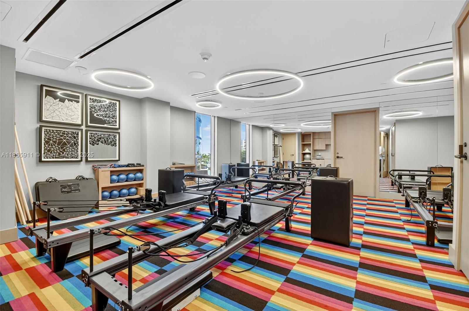 501 4 / 6 3252 sq. ft. $ 2025-08-26 0 Photo