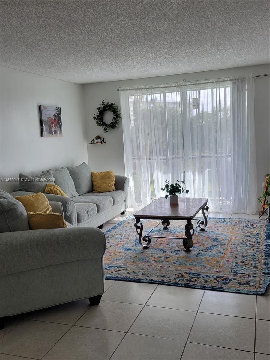 306 2 / 2 1100 sq. ft. $ 2025-08-26 0 Photo