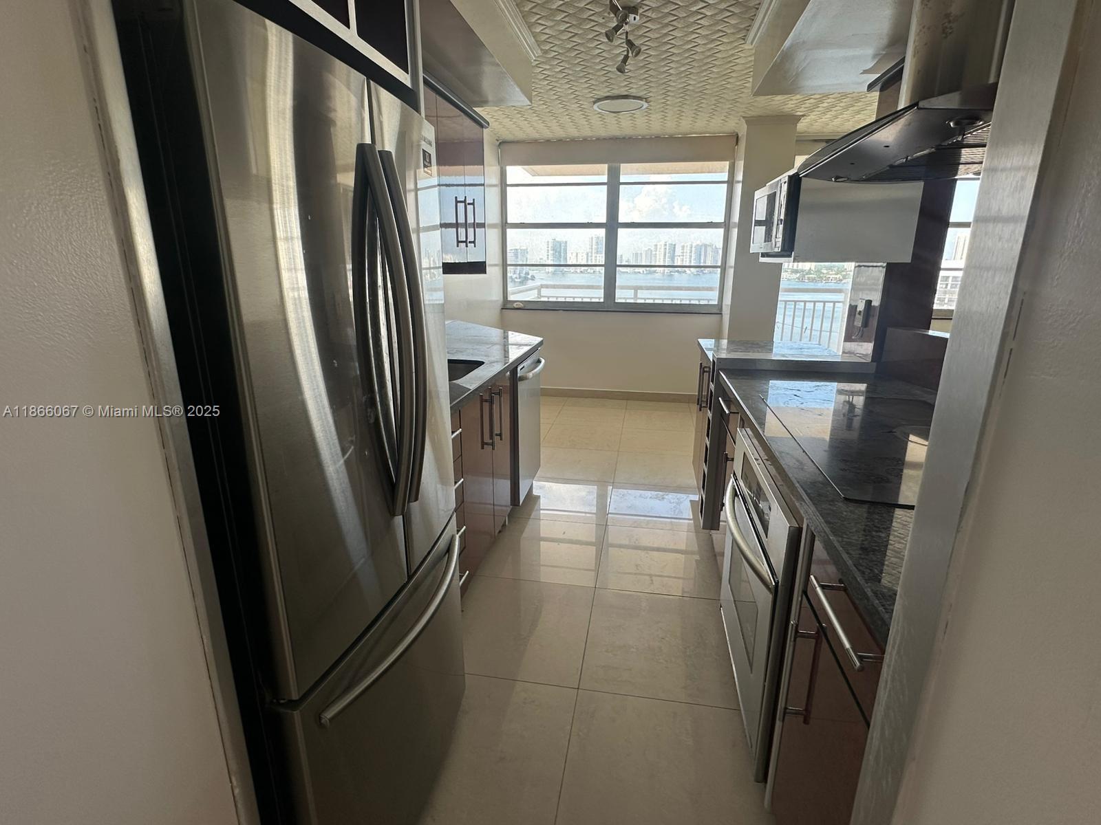 See details 1619 2 / 2 1275 sq. ft. $ 2025-08-26 0 Photo