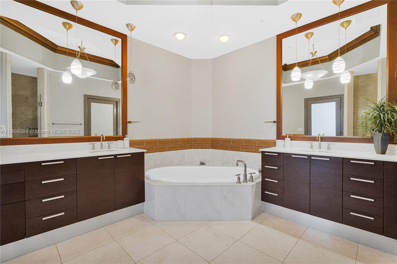 Photo of 3535 Ocean Drive  #2606, Hollywood, Florida, 33019 - 