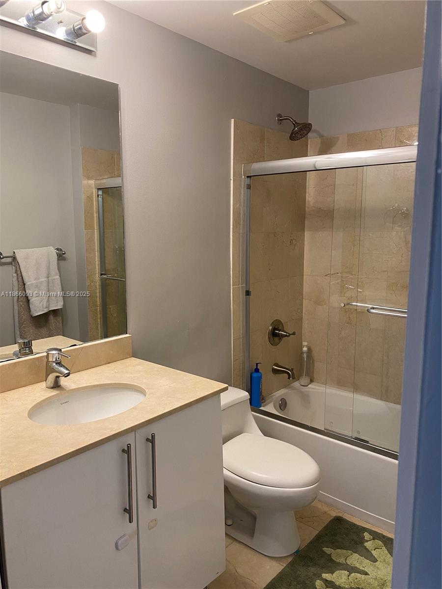 Photo of 3330 190th St  #1416, Aventura, Florida, 33180 - 