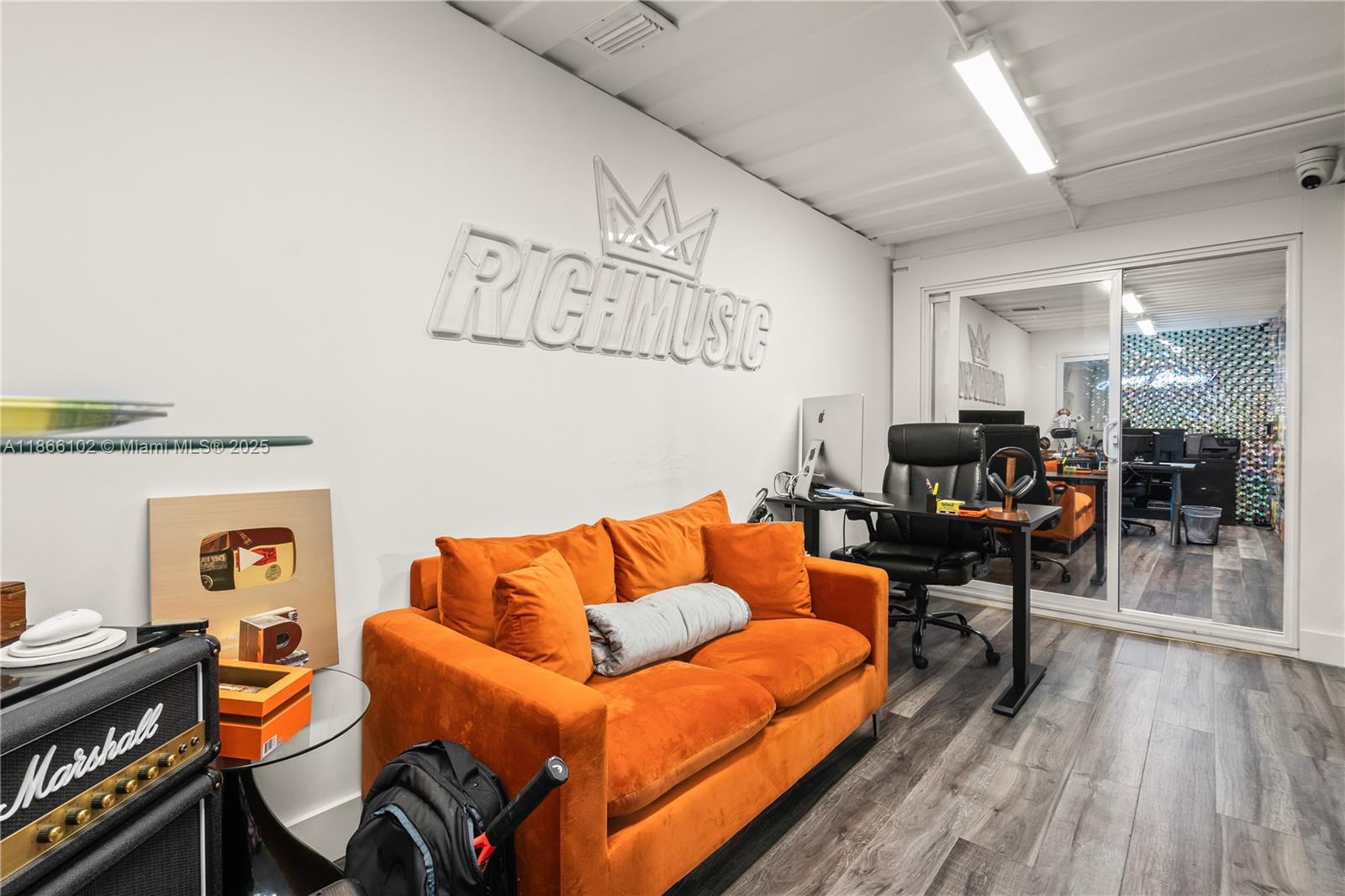See details / sq. ft. $ 2025-08-26 0 Photo