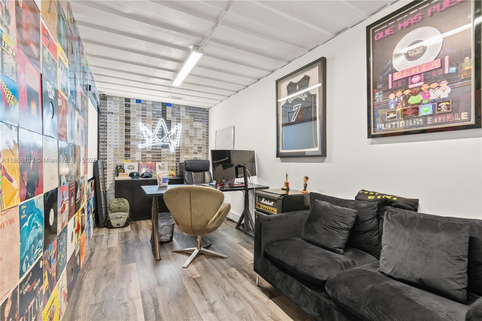 See details / sq. ft. $ 2025-08-26 0 Photo