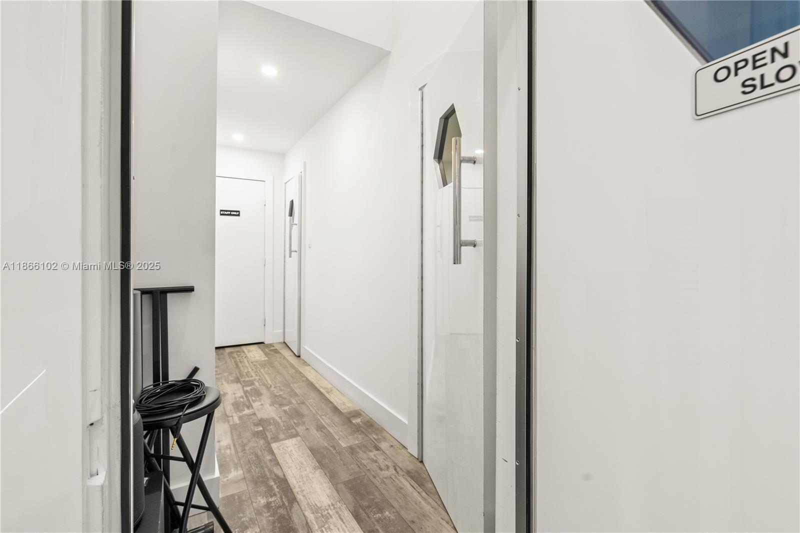 See details / sq. ft. $ 2025-08-26 0 Photo