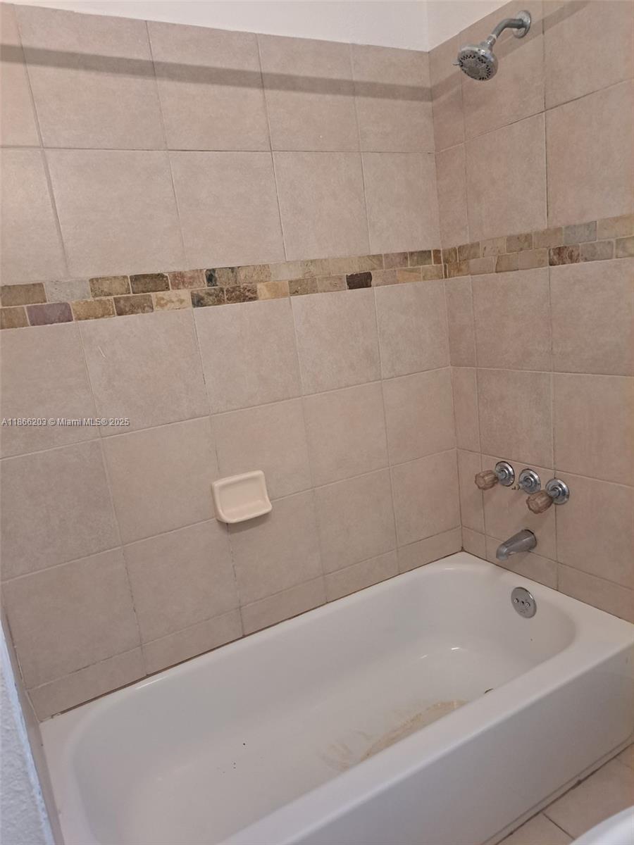 See details / 1328 sq. ft. $ 2025-08-27 0 Photo