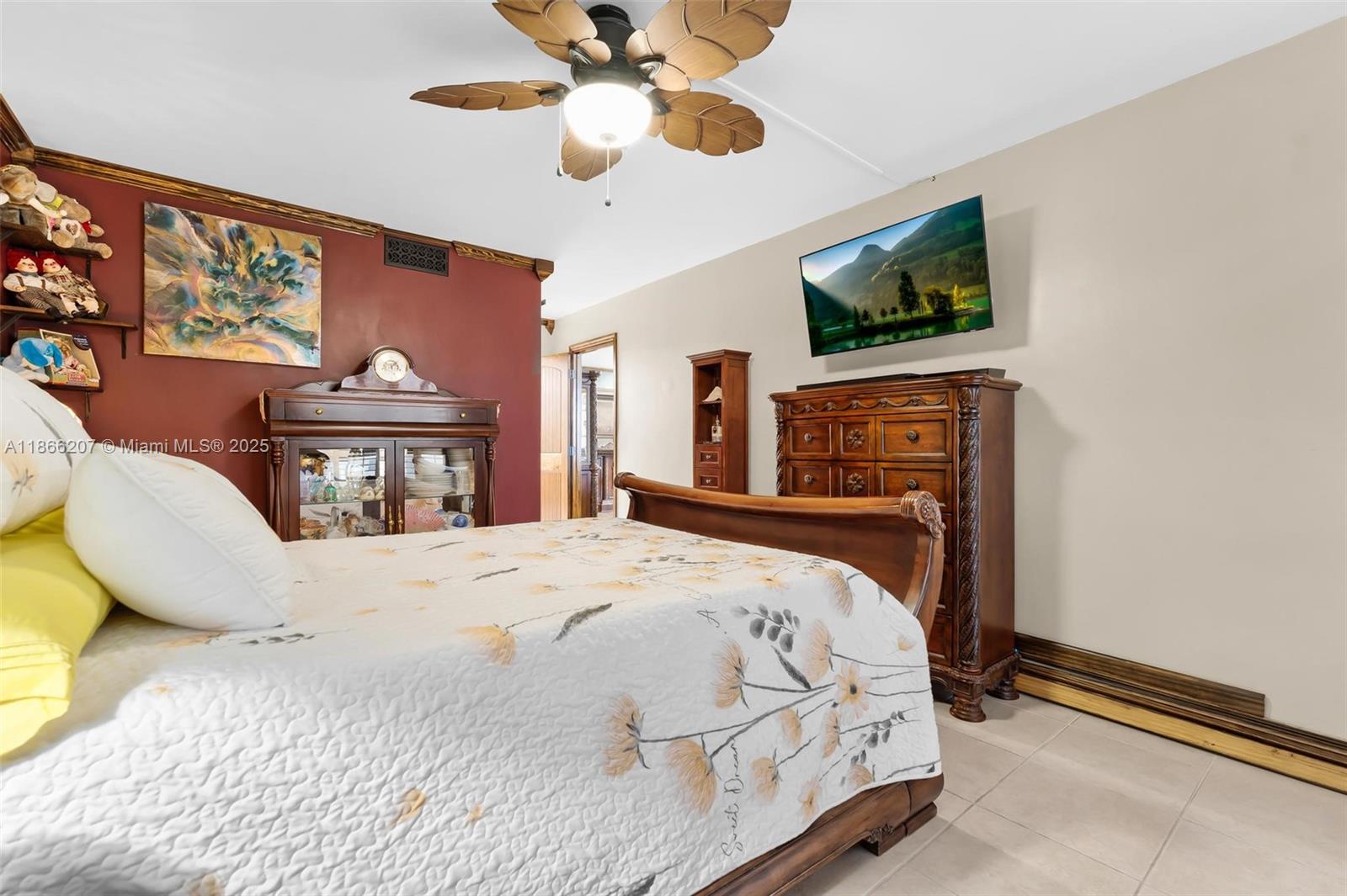 Photo of 1500 Ocean Dr  #2G, Hollywood, Florida, 33019 - 